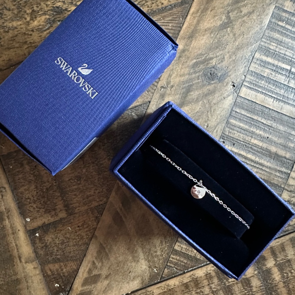 Swarovski crystal Bracelet 5548070 CRY/RHS M - Picture 8 of 8